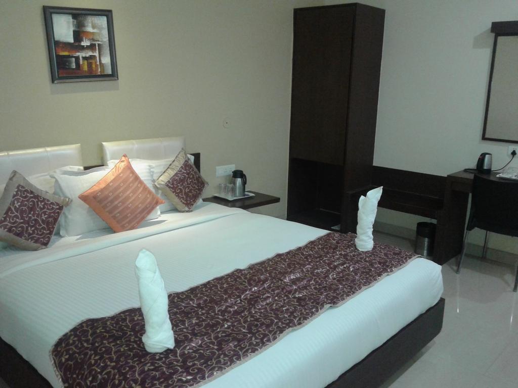 Hotel Simran Pride, Raipur Δωμάτιο φωτογραφία